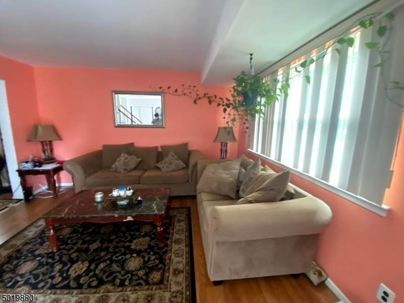 22 Gary Ct - Photo 1