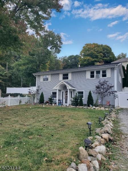 27 Alabama Ave - Photo 1