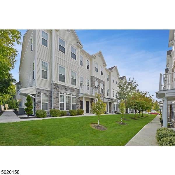 25 Iris Ln - Photo 1