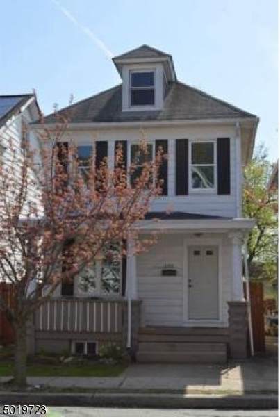 380 Lincoln St - Photo 1