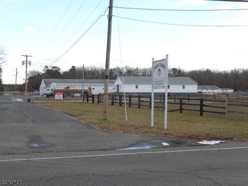 935 Lakewood Farmingdale Rd. - Photo 1