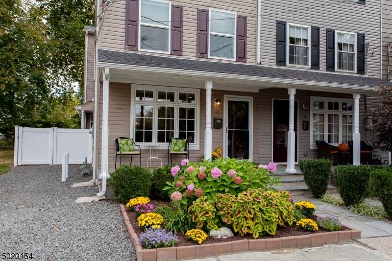 11 Arnett Ave - Photo 1