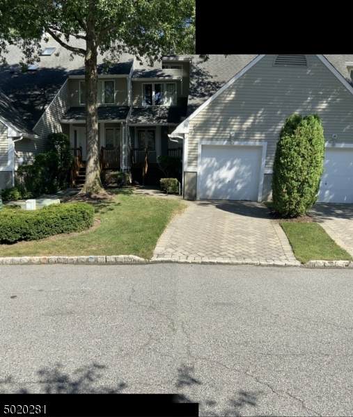 39 Reagan Way - Photo 1