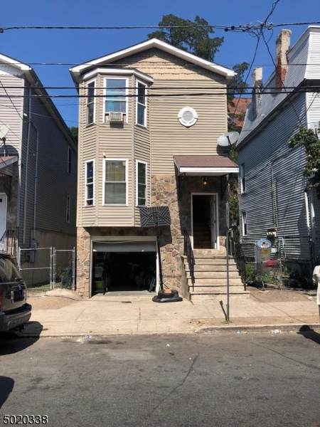305 Van Houten St - Photo 1