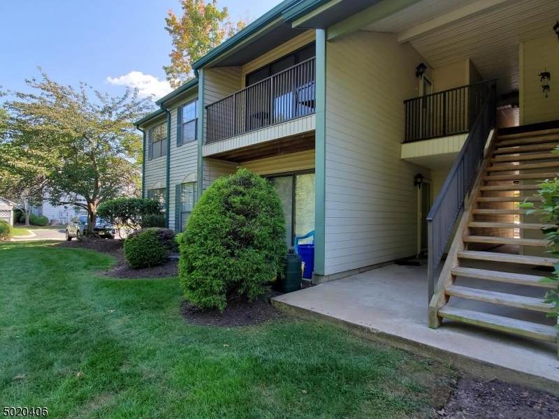 15 Taylor Drive - Photo 1