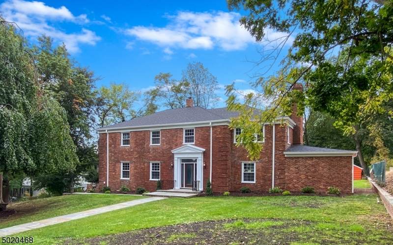 420 Overhill Rd - Photo 1
