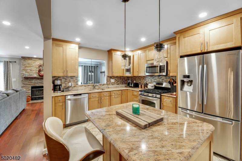 319 Araneo Dr - Photo 1