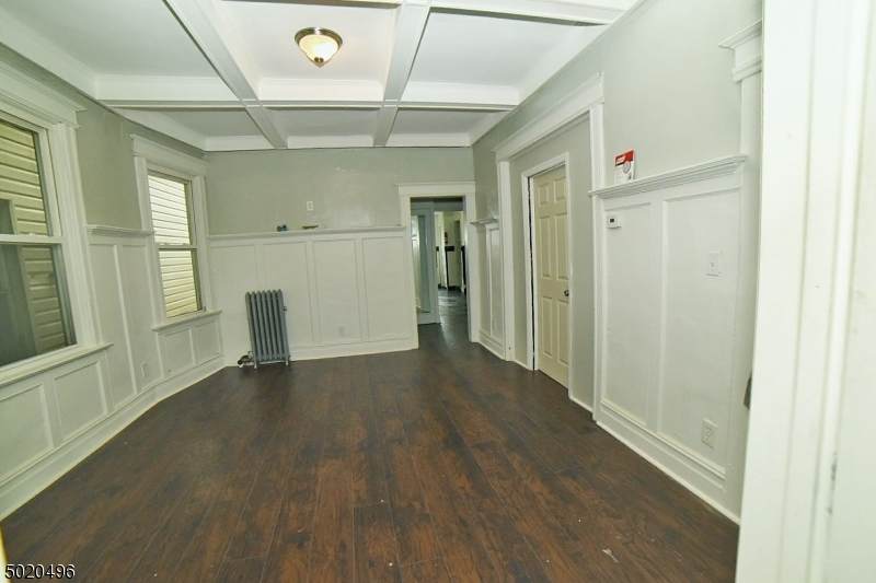 218 3RD ST - Photo 1