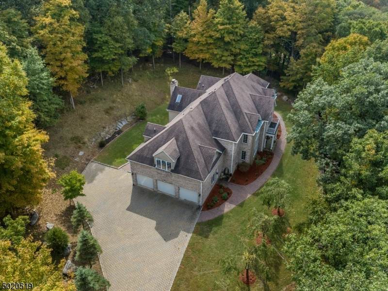 6 Douglas Dr - Photo 1