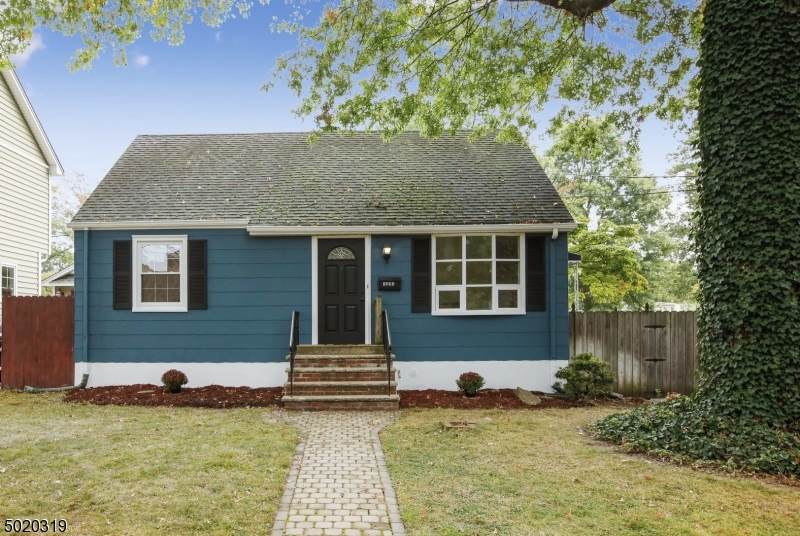 1231 Briarcliff Dr - Photo 1