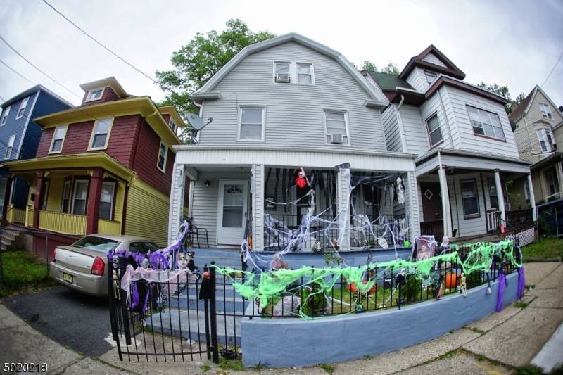 206 Smith St - Photo 1