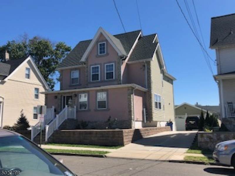 658 Devon St - Photo 1