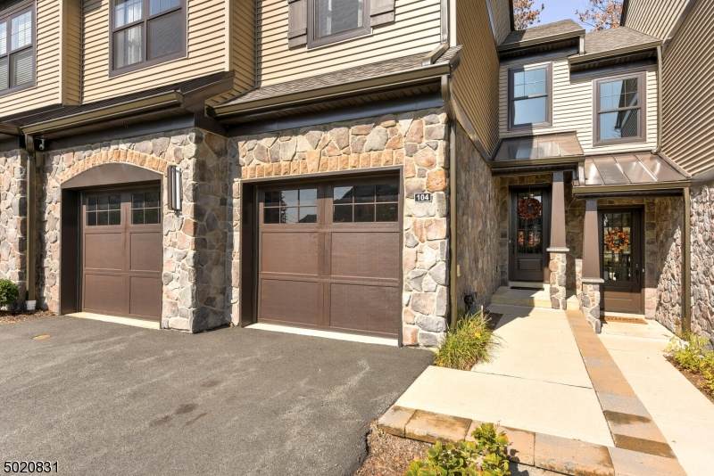 104 Mariners Pointe - Photo 1