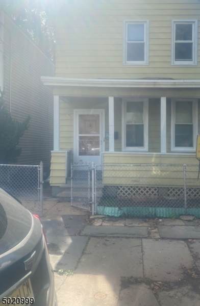 132 Franklin St - Photo 1