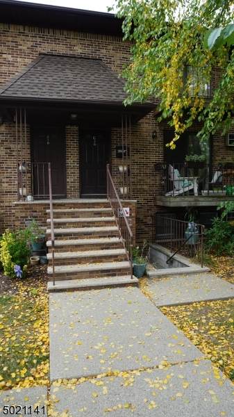 8 Sewall Ave - Photo 1