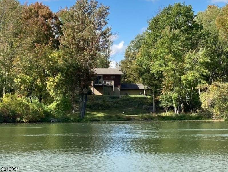 12 Hillview Rd - Photo 1