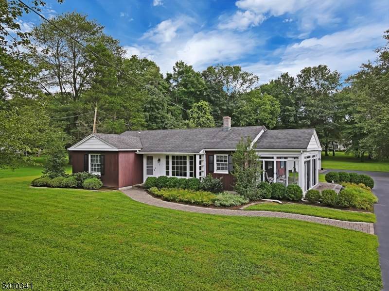 8 Lawton Rd - Photo 1