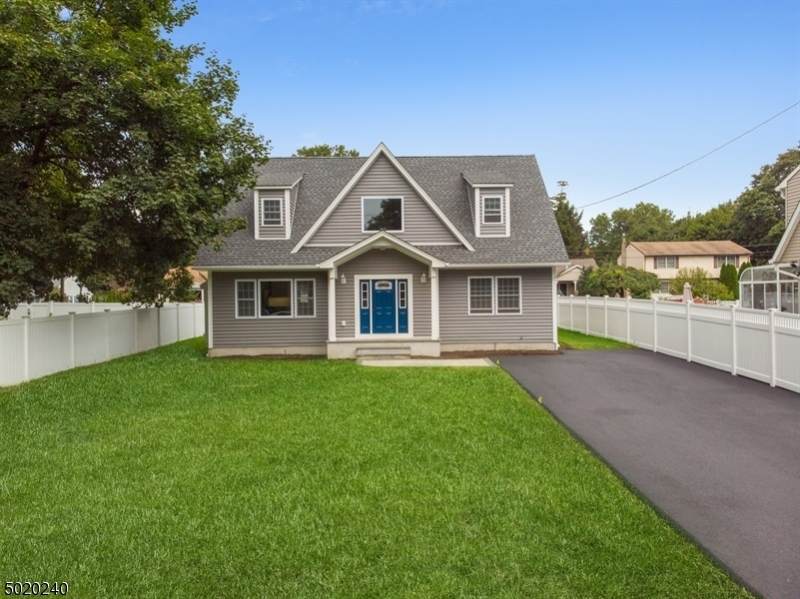 14 Silver Birch Ave - Photo 1