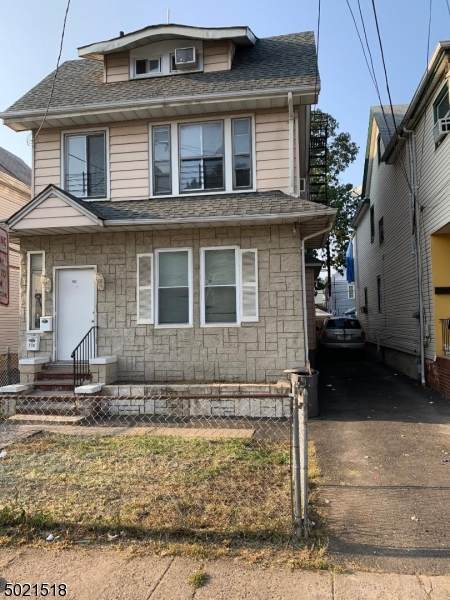 162 Van Buren St - Photo 1
