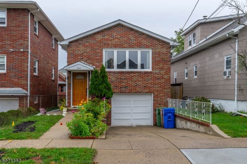 354 Miltonia St - Photo 1