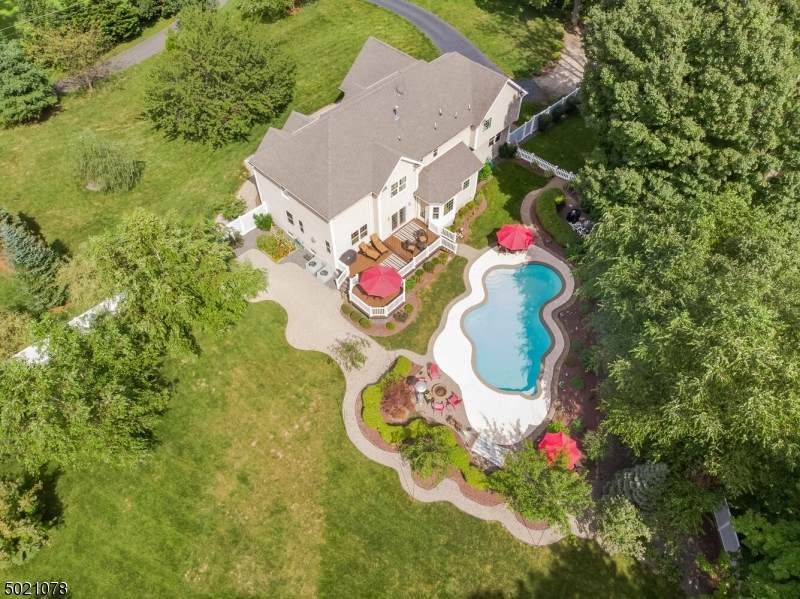 2 Stonehill Rd - Photo 1