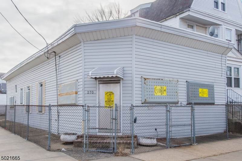 270 S 11Th St - Photo 1
