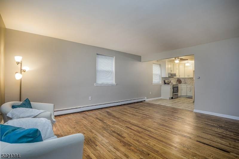 191 N Beverwyck Rd - Photo 1