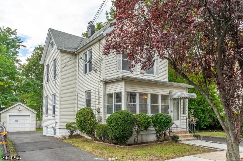 77 Smith St - Photo 1