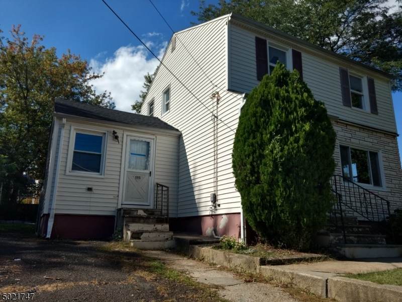 1115 Rahway Ave - Photo 1
