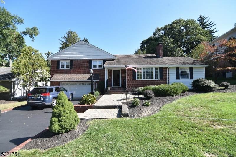 1429 Woodacres Dr - Photo 1