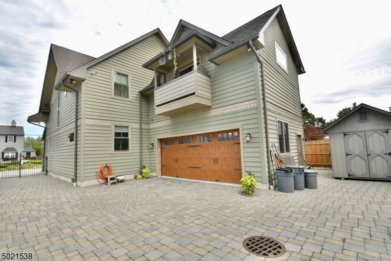 26 Jefferson Ave - Photo 1