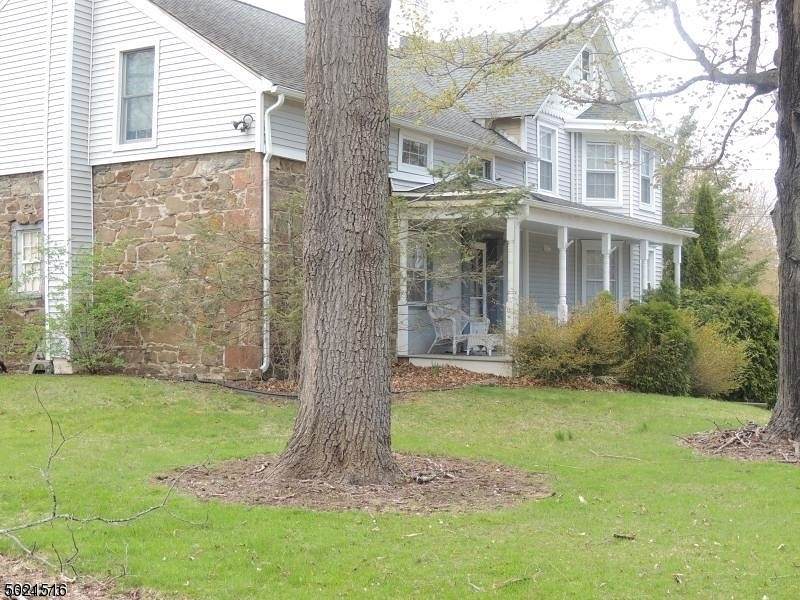 58 Ryerson Rd - Photo 1