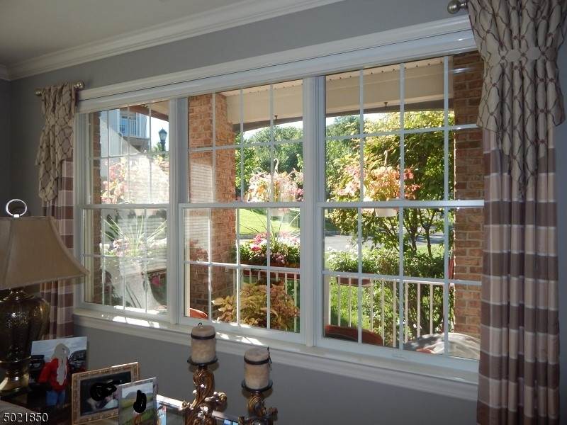 4 Zachary Way - Photo 1
