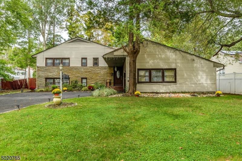 310 Parkside Rd - Photo 1