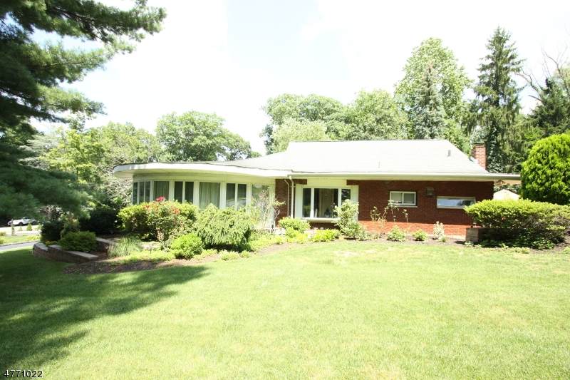 155 Airmount Rd - Photo 1