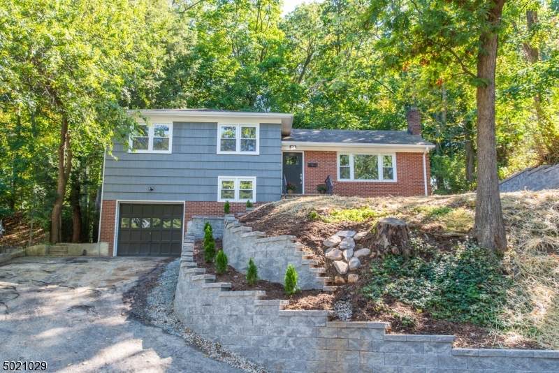 4 Cherry Ln - Photo 1