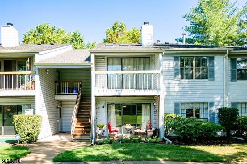 32 Crabapple Ln - Photo 1
