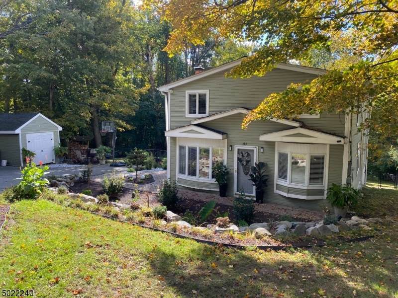 385 Stonetown Rd - Photo 1
