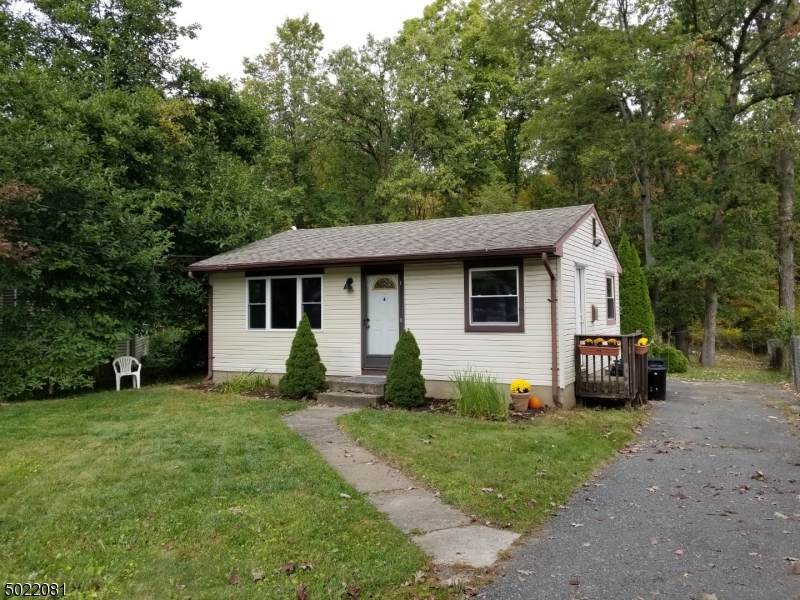 4 Florida Ave - Photo 1