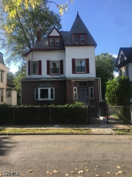 71 N Maple Ave - Photo 1
