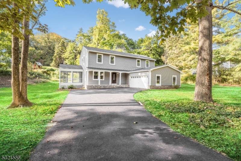 66 Seney Dr - Photo 1