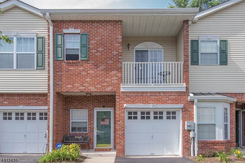 14 Windsor Dr - Photo 1