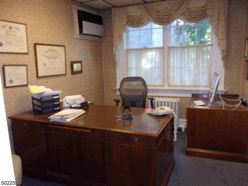 573 Bloomfield Ave - Photo 1