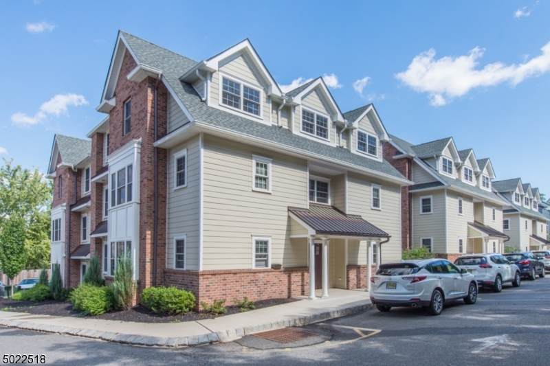 1 Leona Dr Unit 11 - Photo 1