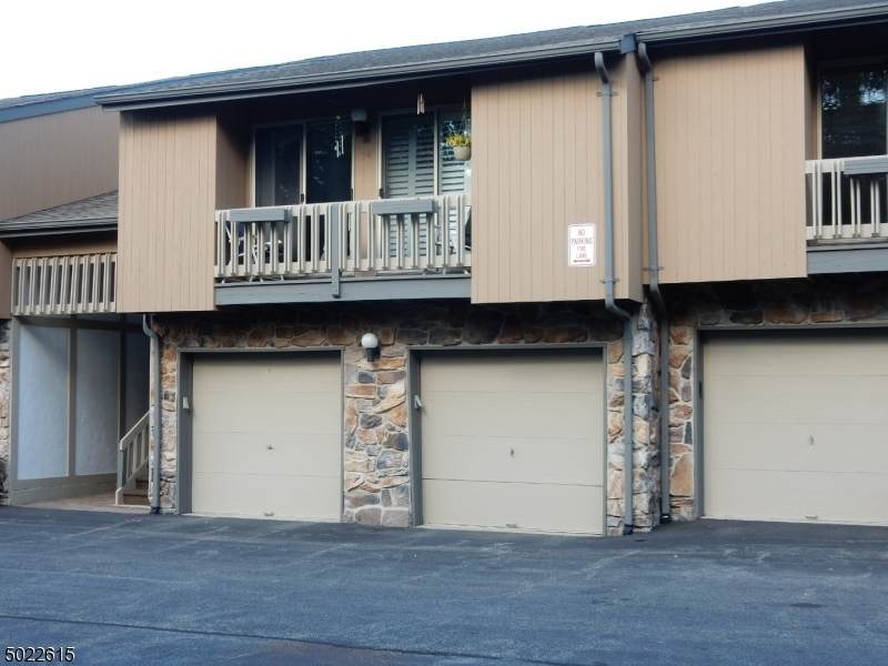 44 Buchanan Ct - Photo 1