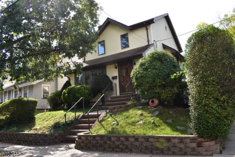 31 Central Ave - Photo 1