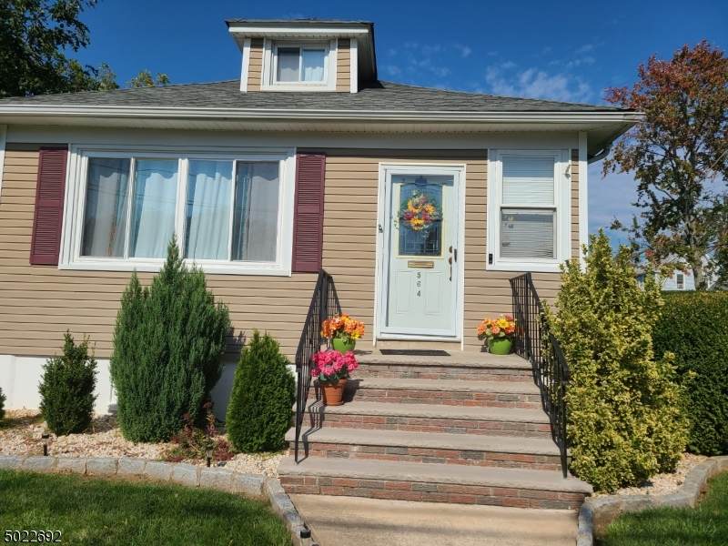 564 W 9Th Ave - Photo 1
