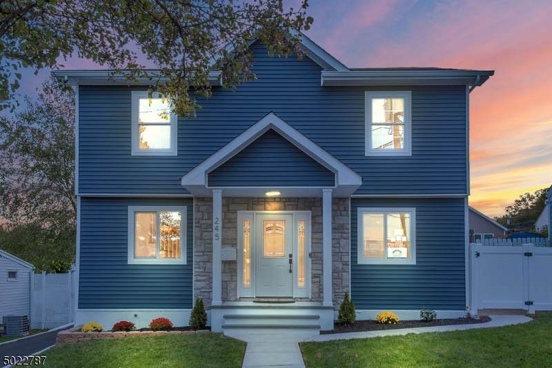 245 Edison St - Photo 1