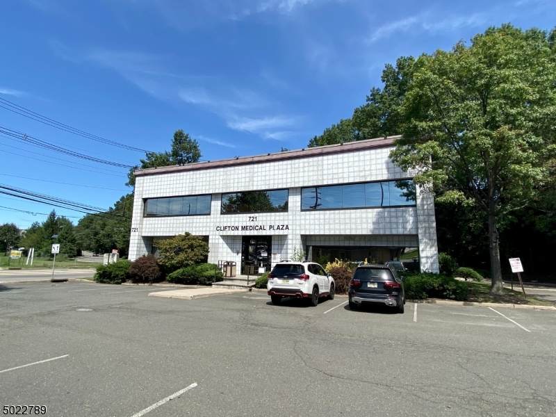 721 Clifton Ave - Photo 1