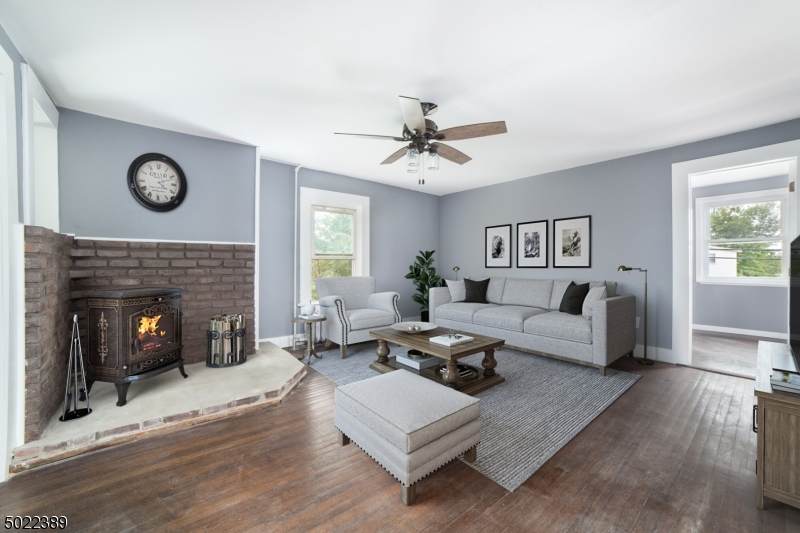 45 Hamburg Ave - Photo 1